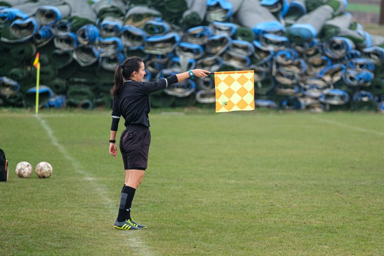 Előtérben a támadó foci, új lesszabályt tesztelnek