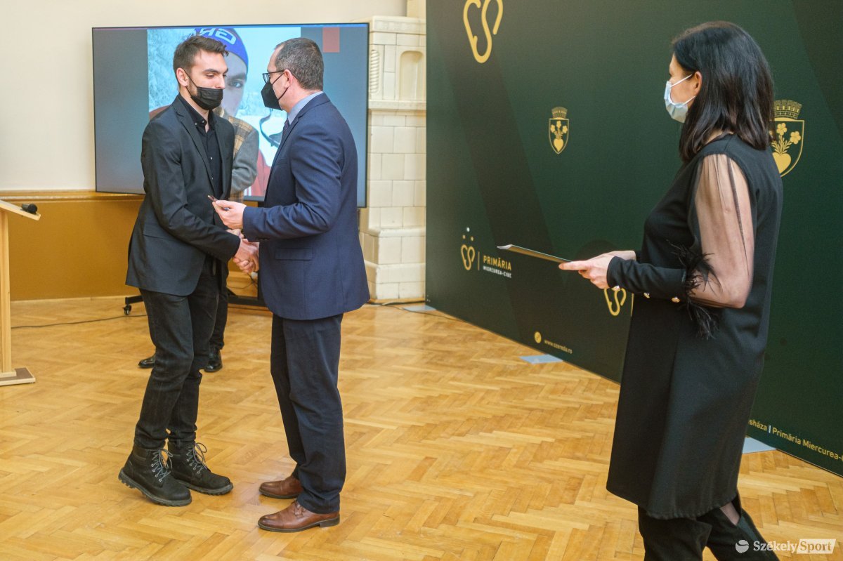 &bullet;  Fotó: Veres Nándor