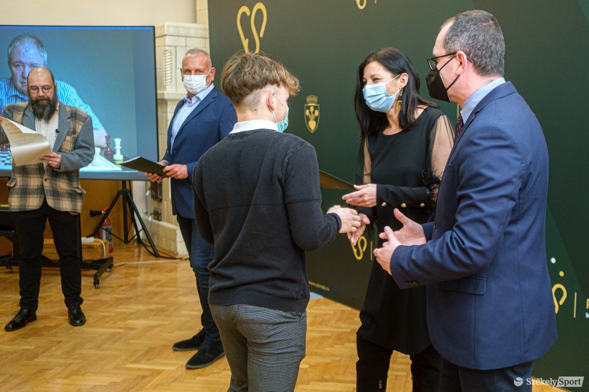 &bullet;  Fotó: Veres Nándor