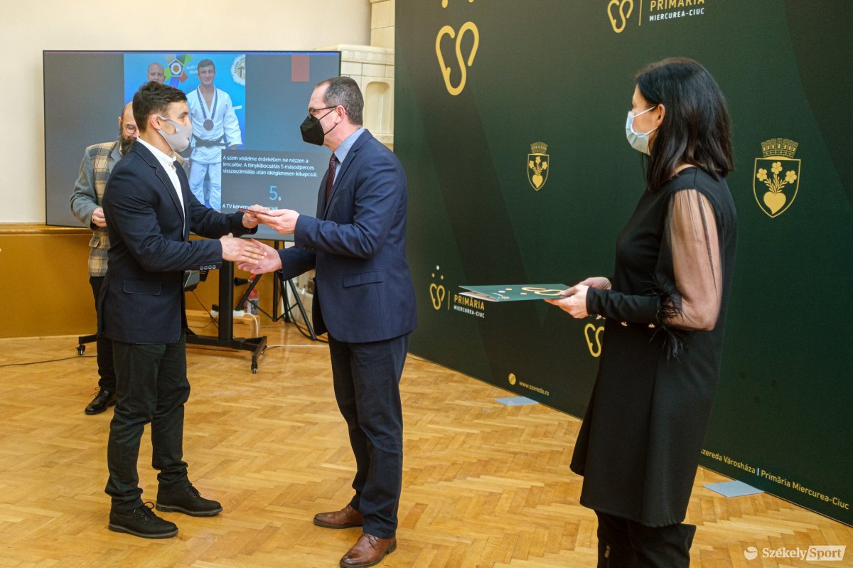 &bullet;  Fotó: Veres Nándor