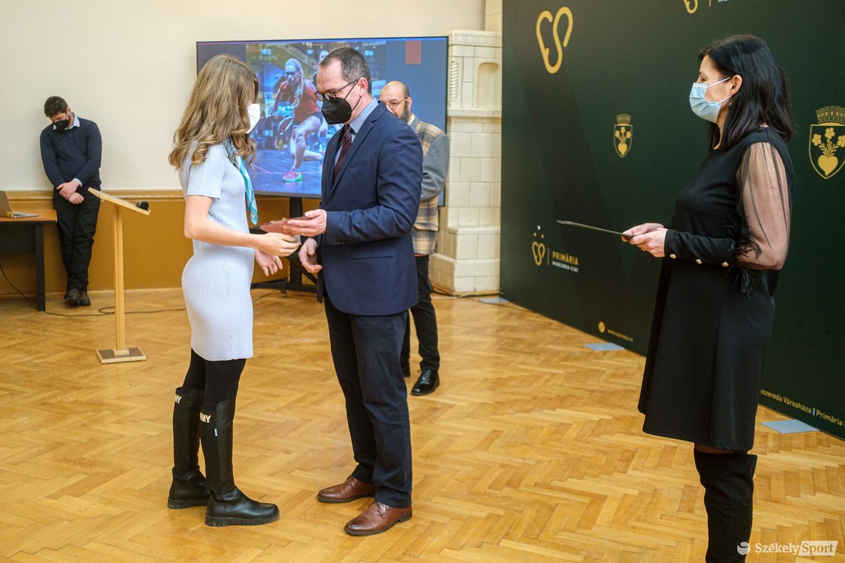 &bullet;  Fotó: Veres Nándor