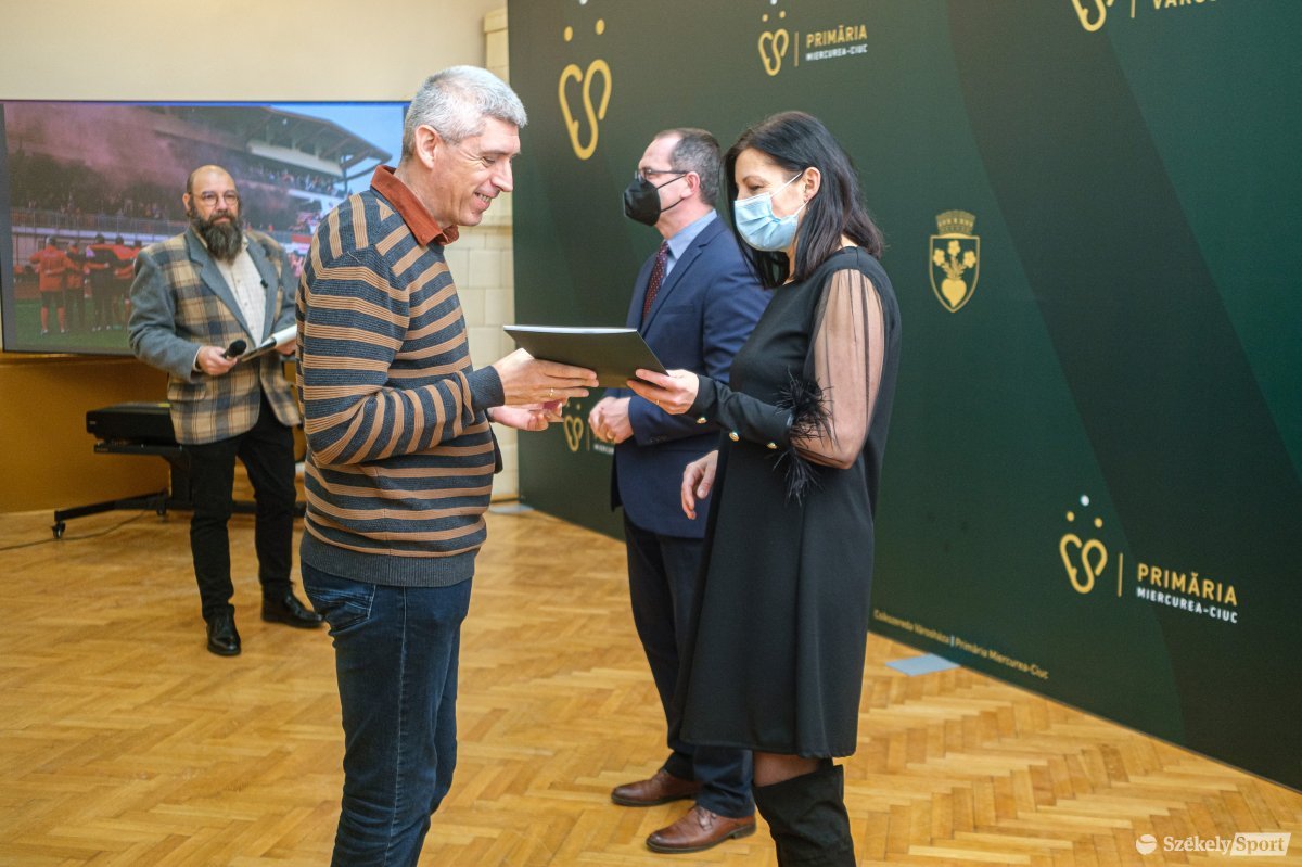 &bullet;  Fotó: Veres Nándor