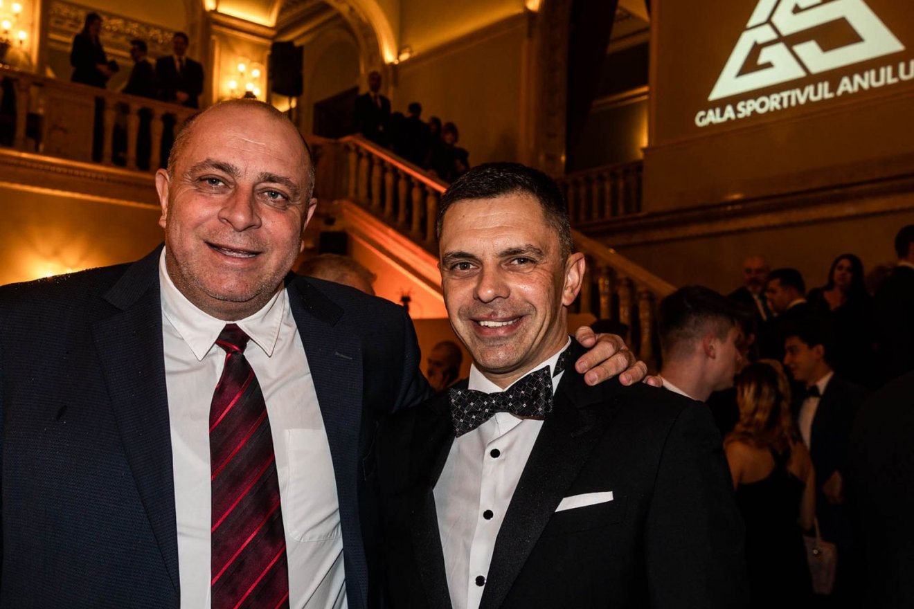 Diószegi László, a Sepsi OSK elnöke és Novák Károly Eduárd ifjúsági- és sportminiszter •  Fotó: Halmágyi Zsolt