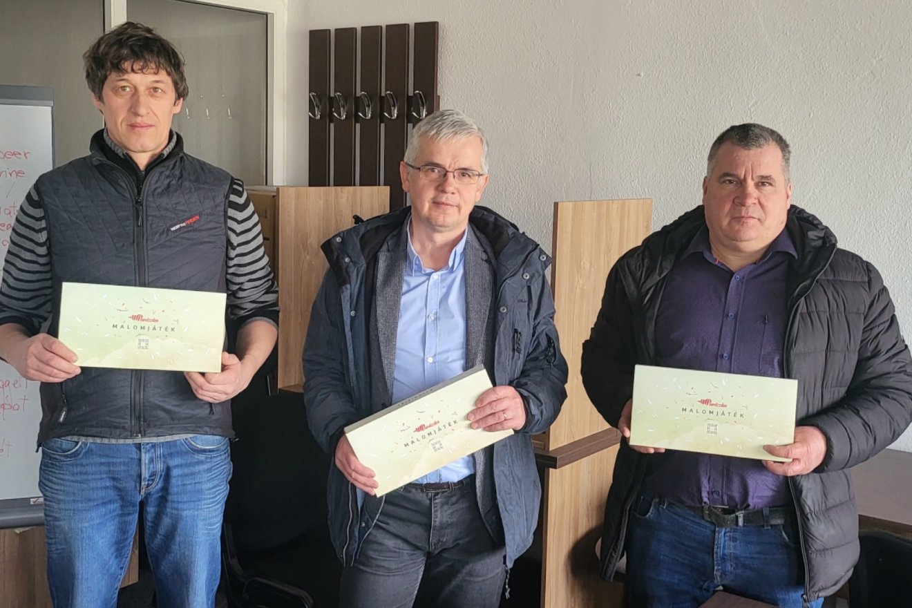 Fejér Attila, Hargita megyei sportigazgató, Elekes Zoltán gyermekvédelem igazgató és Sánta Elemér •  Fotó: Forrás: Sánta Elemér