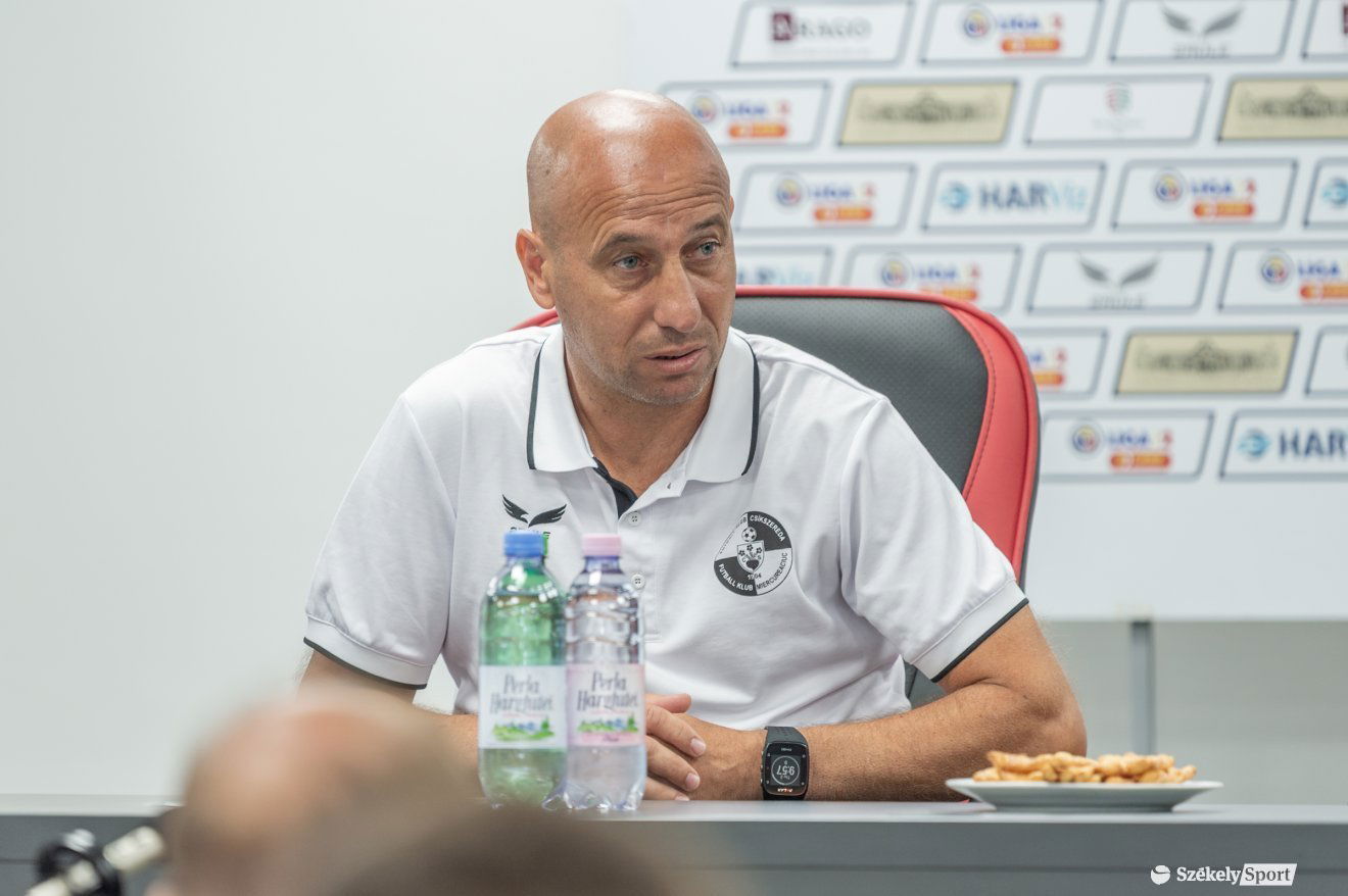Ilyés Róbert, az FK Csíkszereda vezetőedzője •  Fotó: Pinti Attila