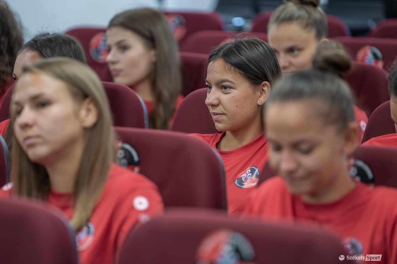 •  Fotó: Pinti Attila