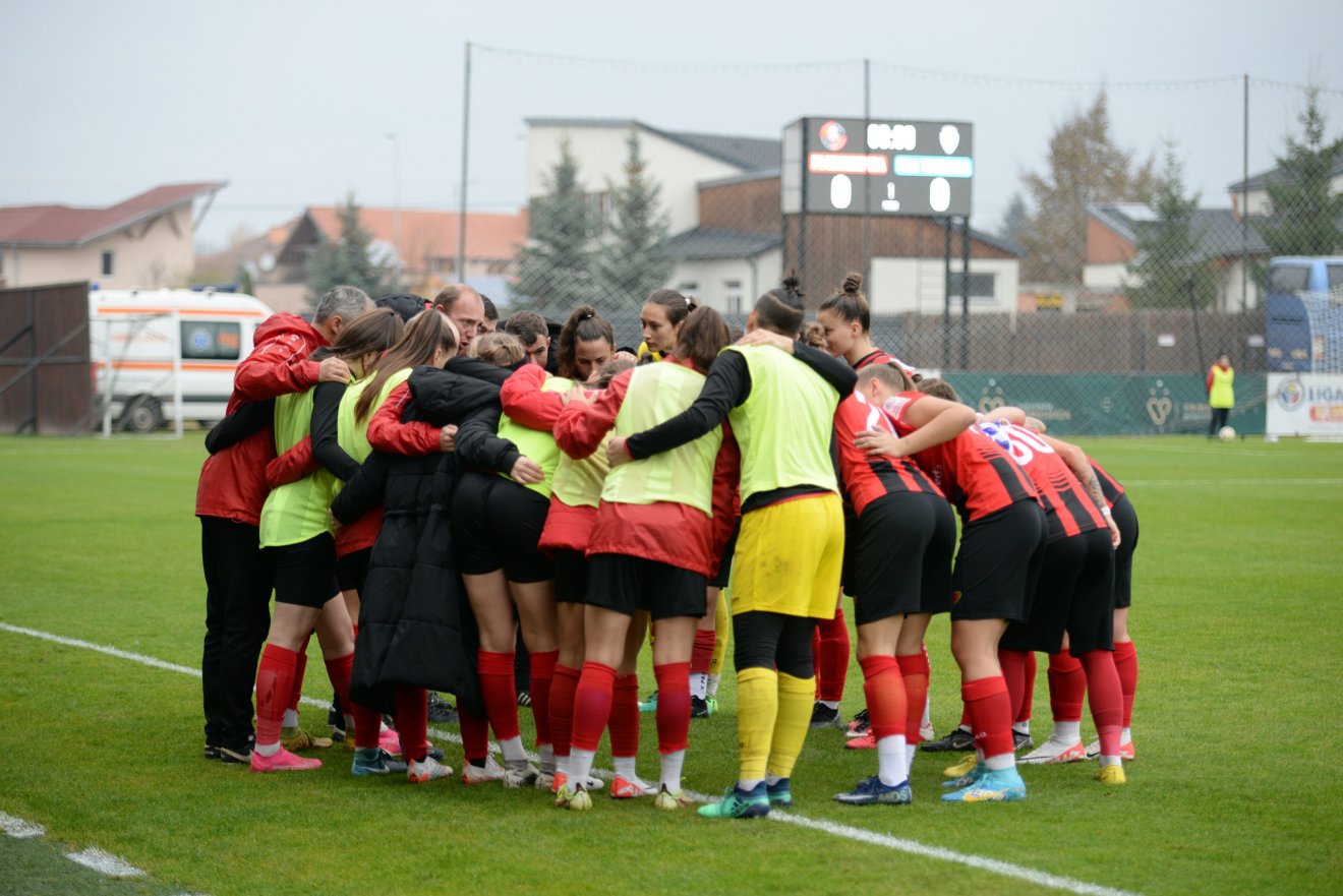 Az FK Csíkszereda csapata a mérkőzés előtt •  Fotó: Pál Zoltán/FK Csíkszereda