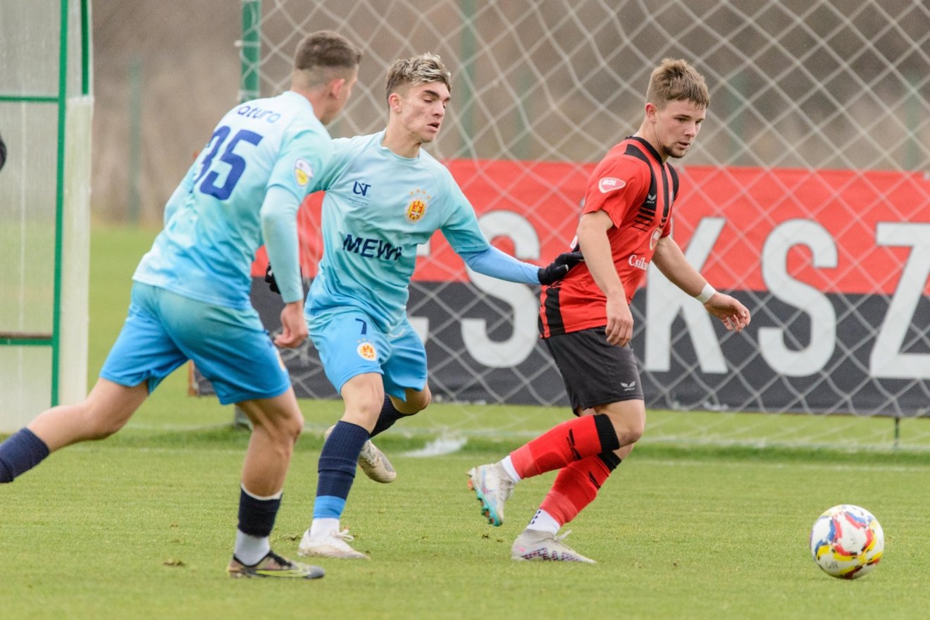 Jelenet az FK Csíkszereda–Temesvári Ripensia U18-as mérkőzésről •  Fotó: FK Csíkszereda