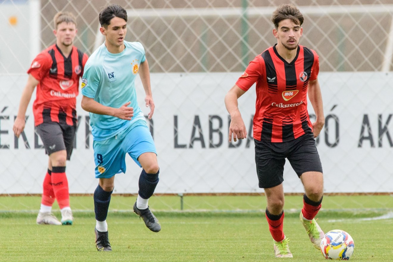 Jelenet az FK Csíkszereda–Temesvári Ripensia U18-as mérkőzésről •  Fotó: FK Csíkszereda