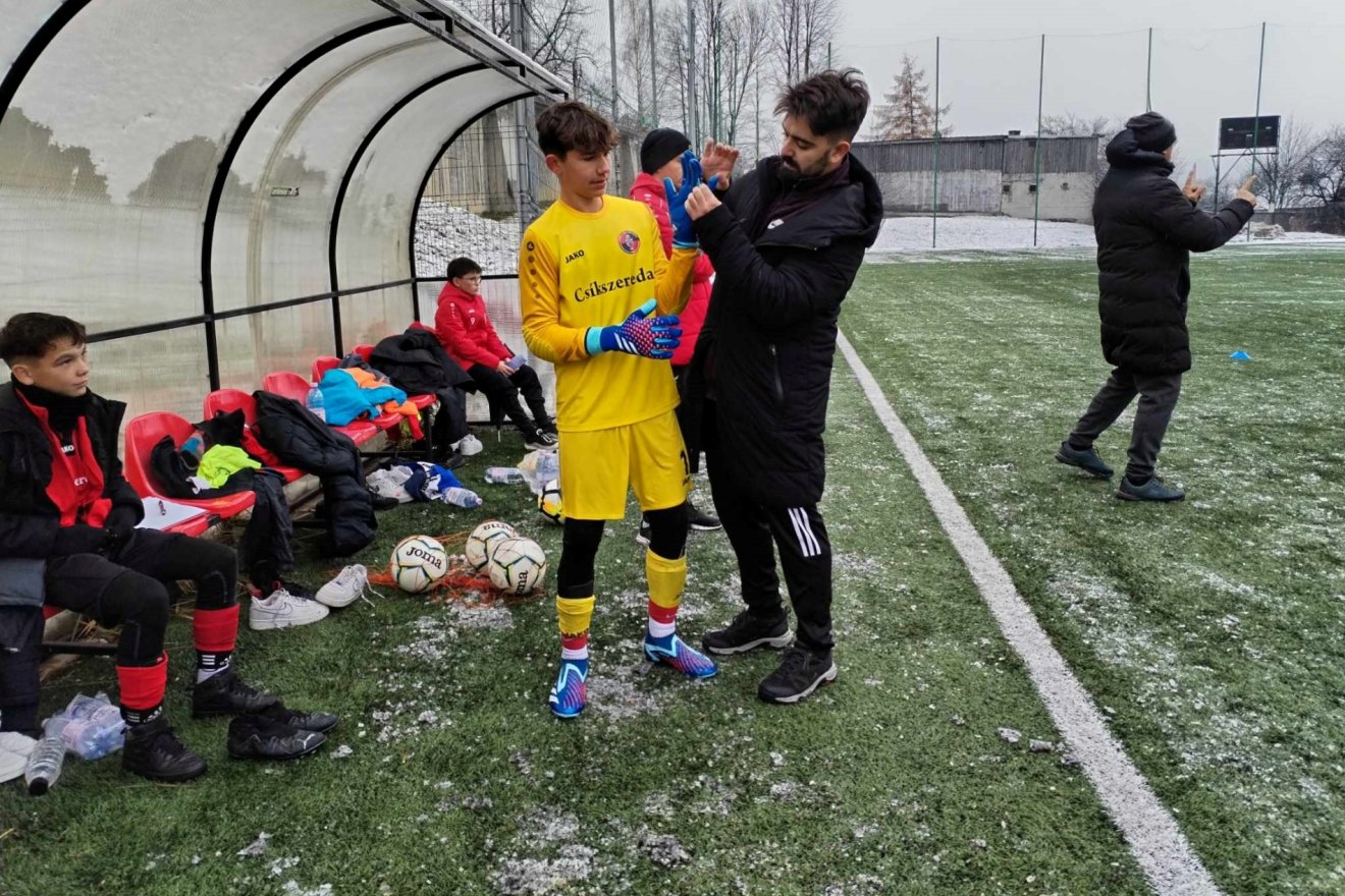 FK–Jászvásár U14-es mérkőzés a csíkszeredai, Kós Károly utcai pályán •  Fotó: FK Csíkszereda/ Farkas Endre