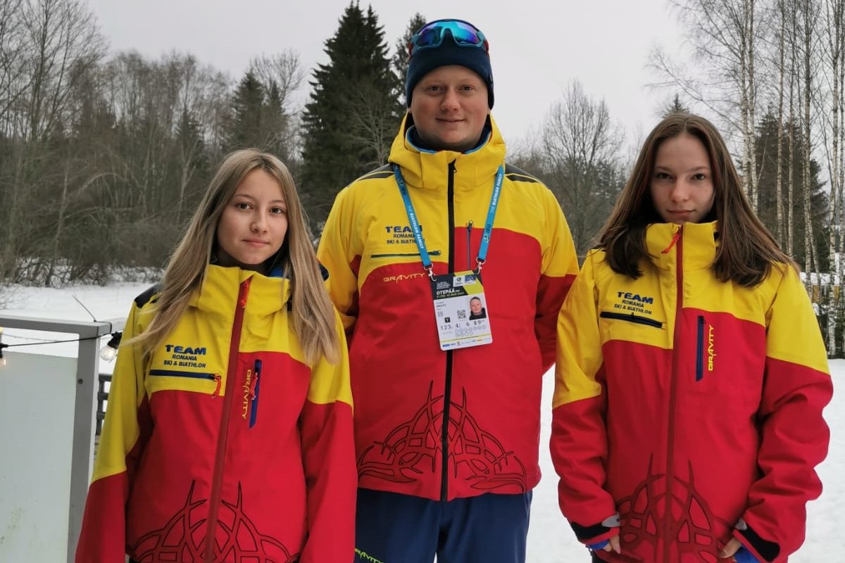 Csíkiak Otepää-ban. Balról jobbra Becze Eszter, Kristó Loránd és Silló Krisztina •  Fotó: Csíkszeredai ISK