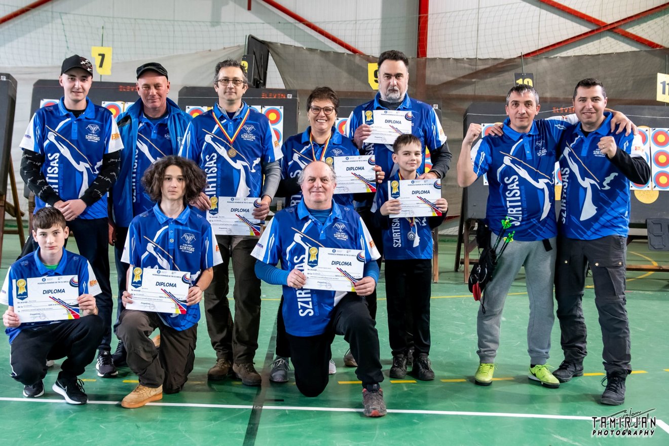 A  bukaresti bajnokságon kiváló eredményeket értek el a Szirtisas Íjász Sportegyesület képviselői •  Fotó: Szirtisas Íjász Sportklub/ Tămîrjan Róbert