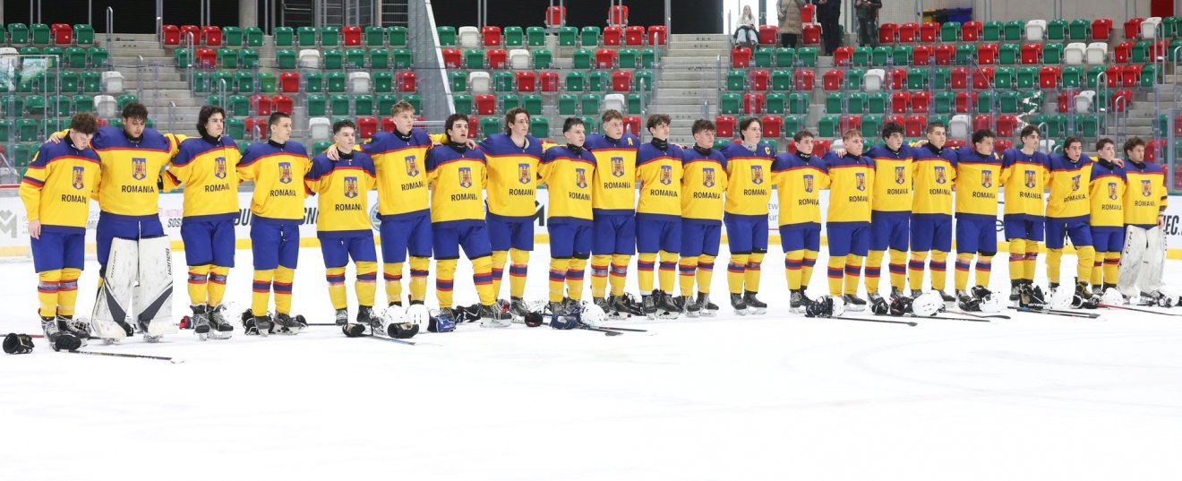 A romániai U18-as korosztályú jégkorong-válogatott •  Fotó: Román Jégkorongt-szövetség (FRHG)