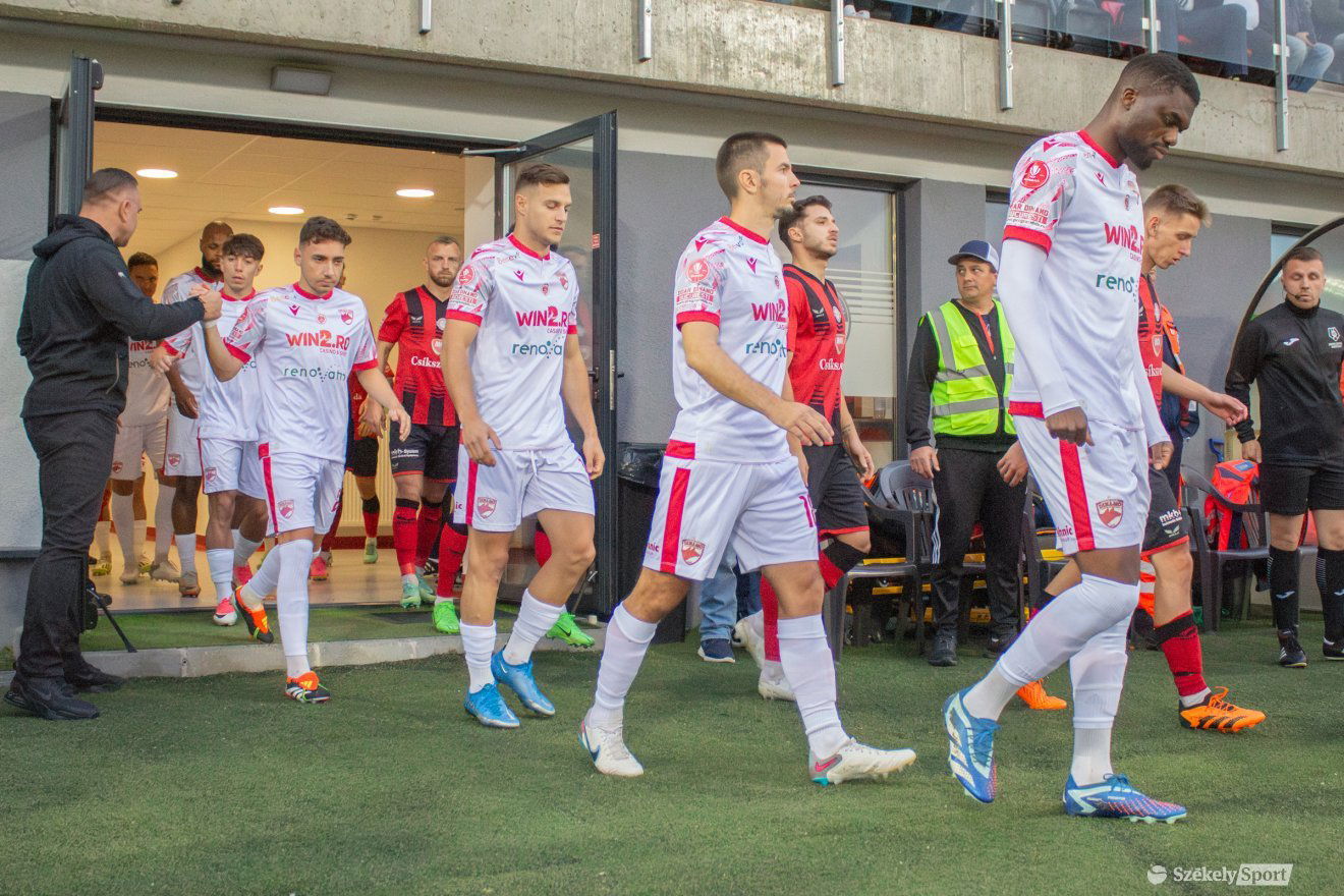 FK Csíkszereda – Bukaresti Dinamo mérkőzés 2024-ben •  Fotó: Borbély Fanni