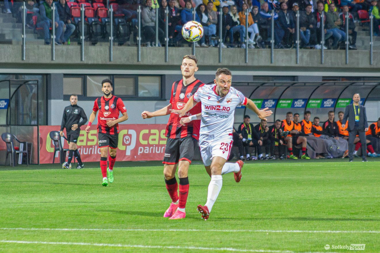 FK Csíkszereda – Bukaresti Dinamo mérkőzés 2024-ben •  Fotó: Borbély Fanni