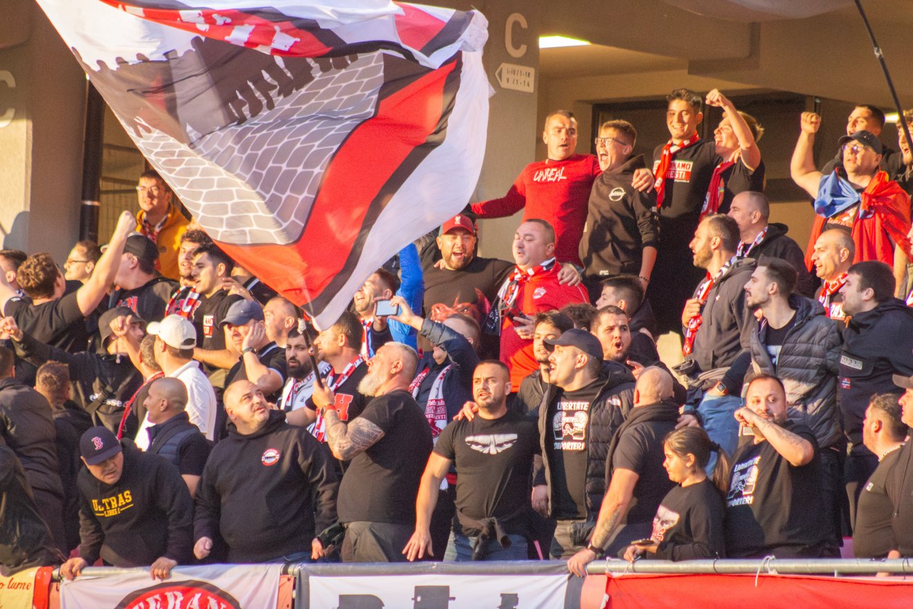 Sokba kerülhet a Dinamónak a „Ki a magyarokkal az országból!” rigmus