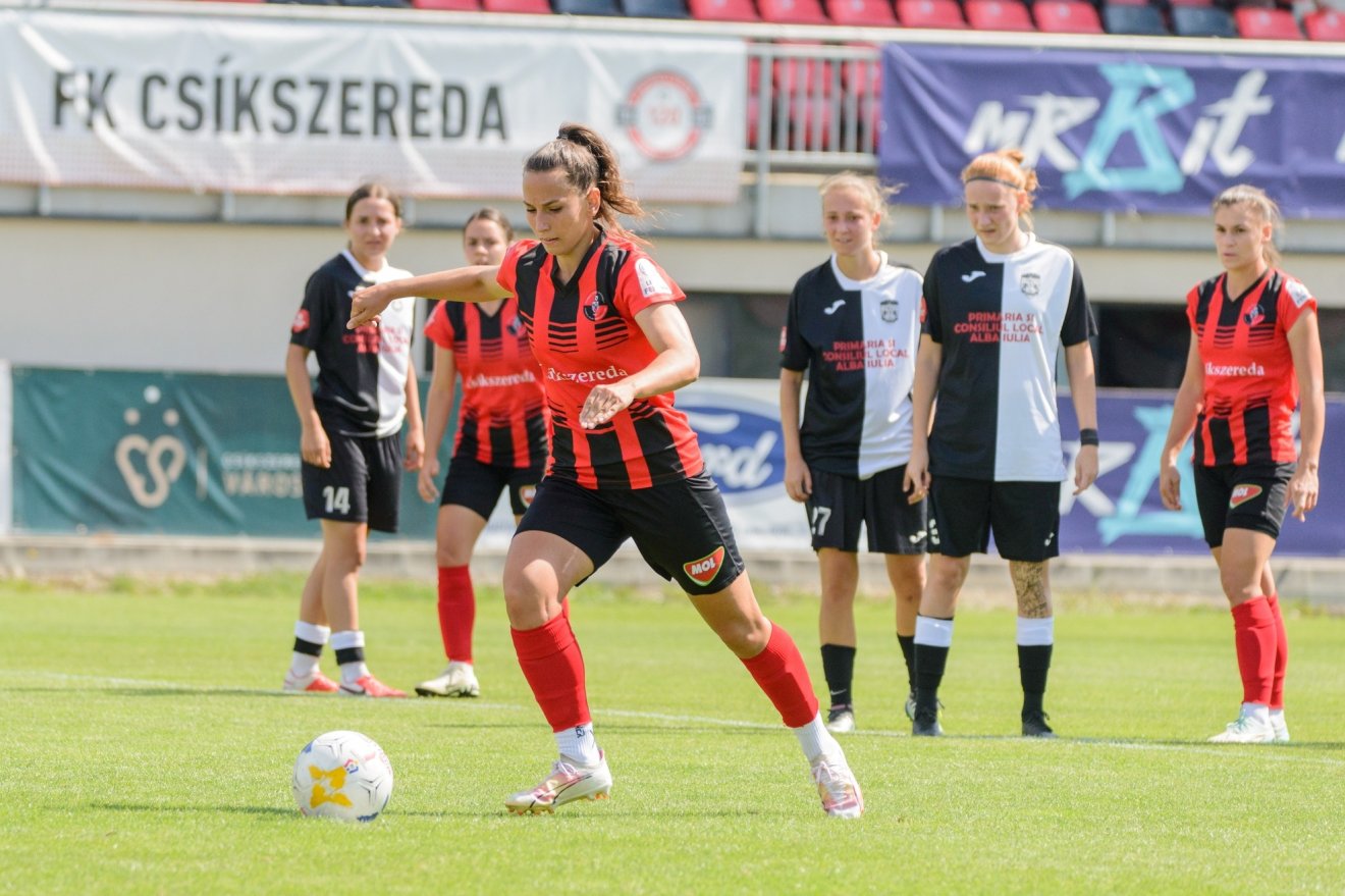 Haraszti Fanni büntetőből talált be •  Fotó: Pál Zoltán/ FK Csíkszereda