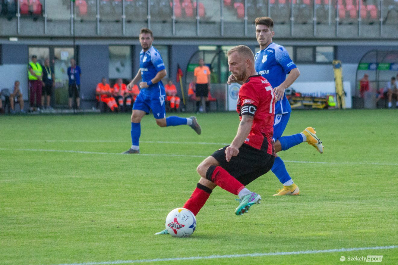 •  Fotó: Borbély Fanni