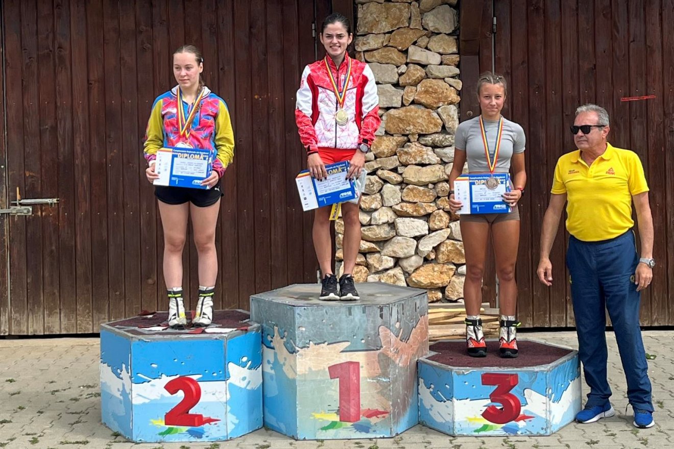 Becze Eszter bronzérmes lett az U20-as korosztályban •  Fotó: Román Sí- és Biatlon-szövetség (FRSB)