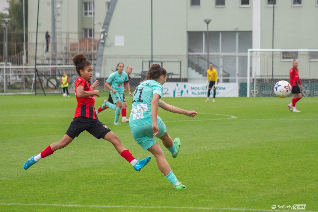 •  Fotó: Borbély Fanni