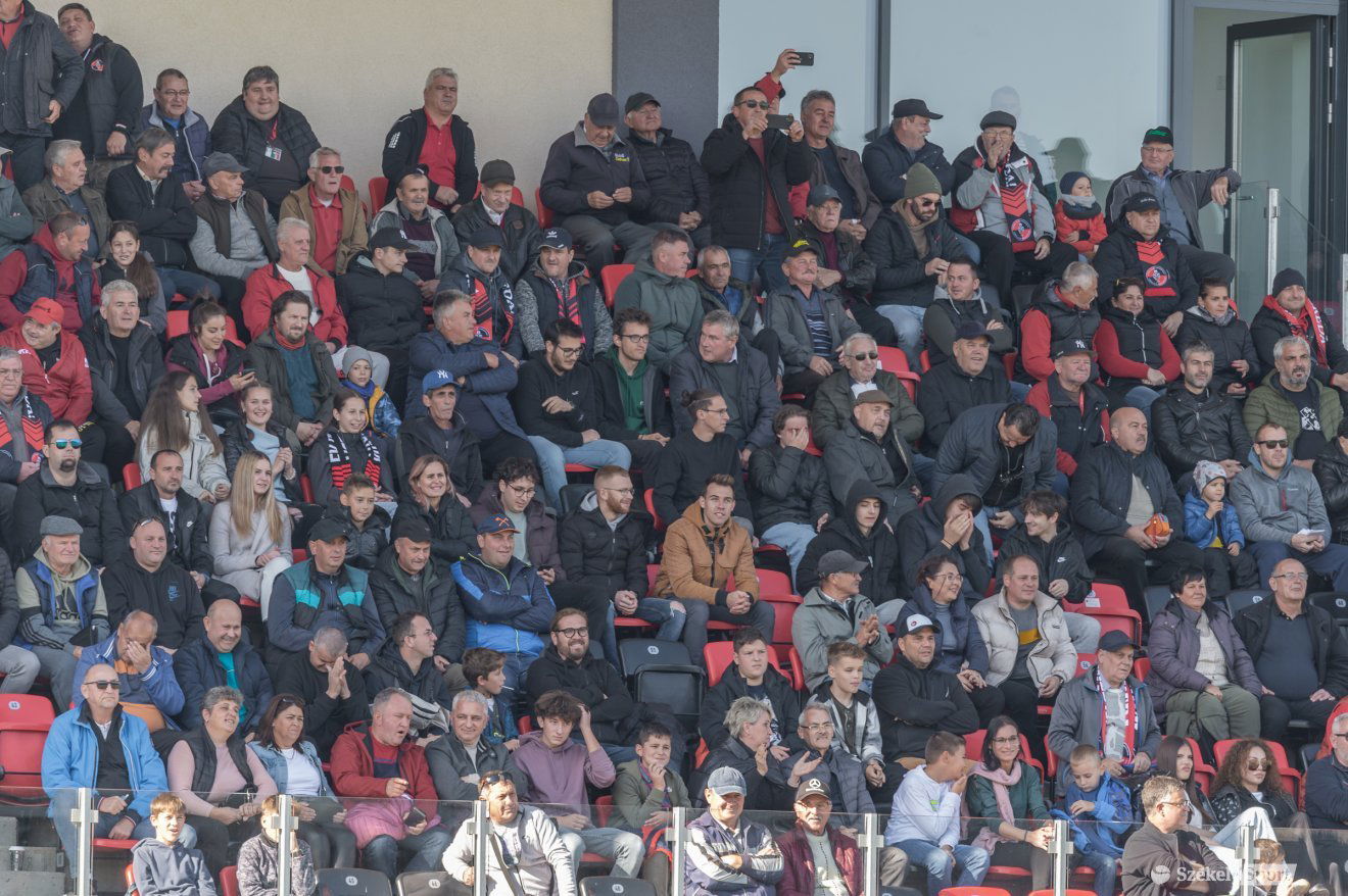 •  Fotó: Pinti Attila