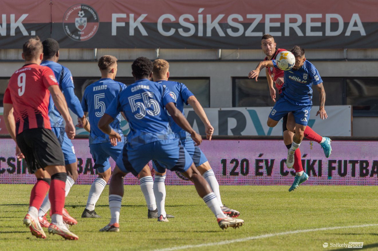 •  Fotó: Pinti Attila