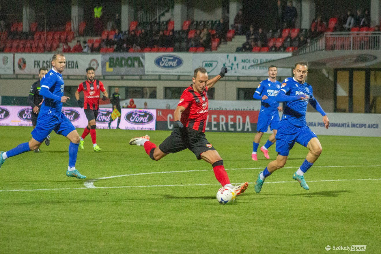 •  Fotó: Borbély Fanni