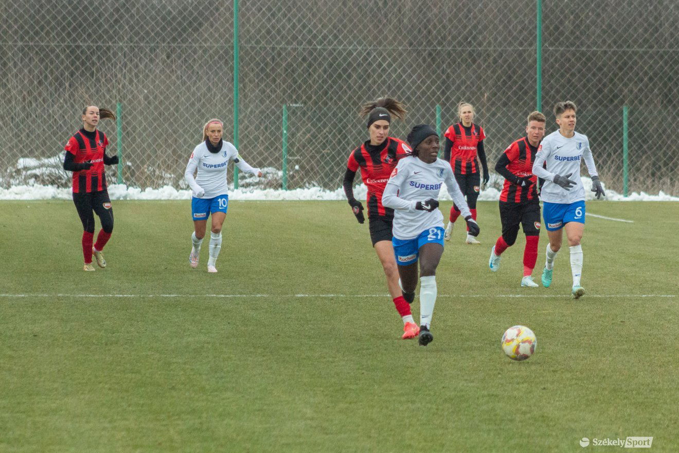 •  Fotó: Borbély Fanni
