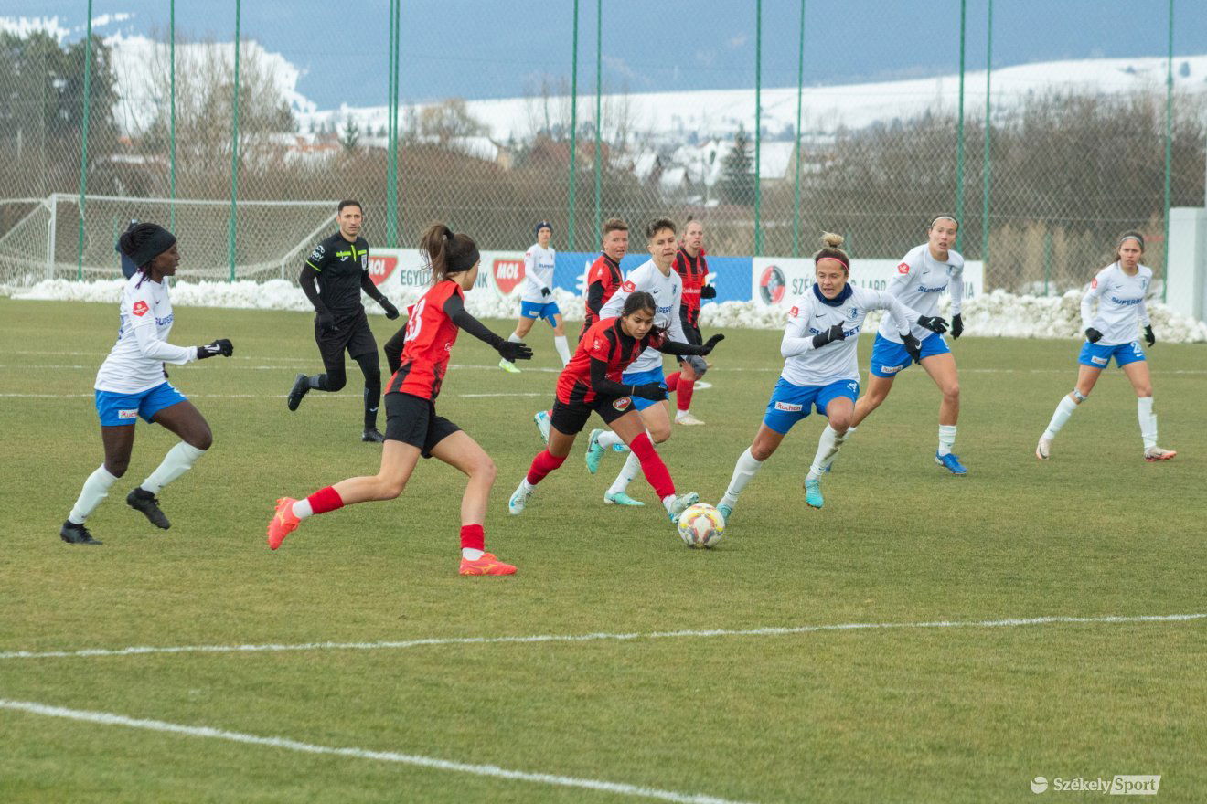 •  Fotó: Borbély Fanni