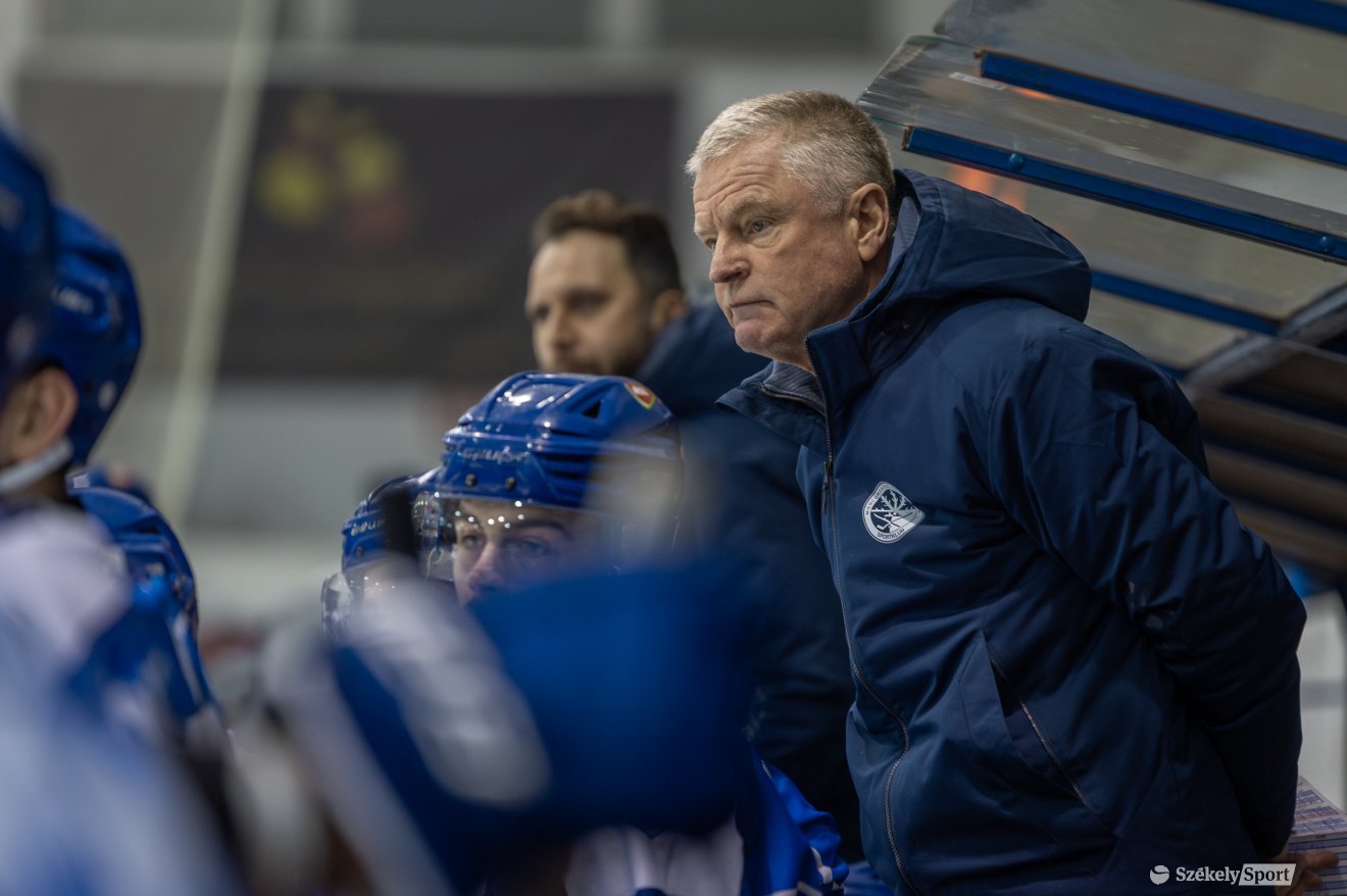 Kevin Constantine, a Sportklub vezetúőedzője •  Fotó: Pinti Attila