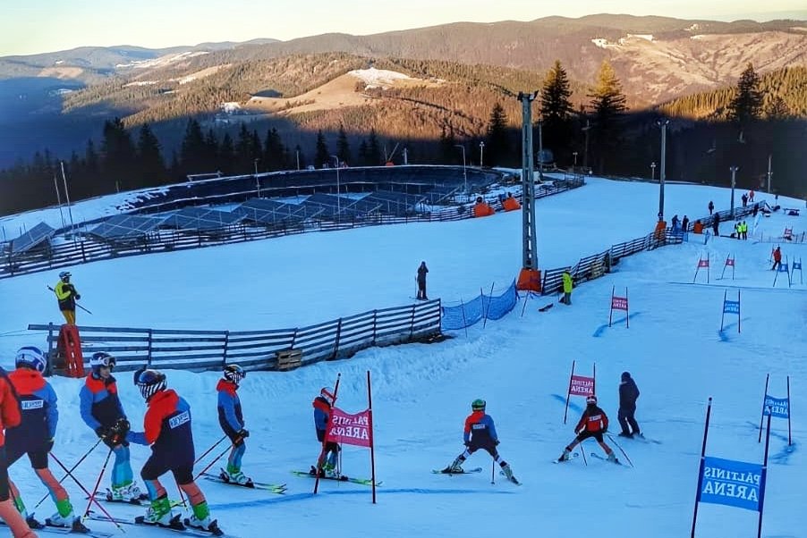A verseny helyszíne, a szebenjuharosi Păltiniș Aréna •  Fotó: Kids Sport