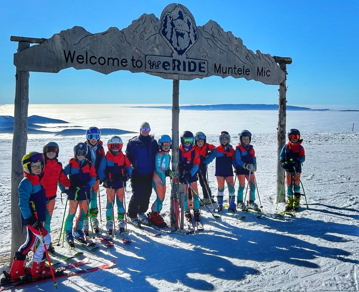 Székelyföldi sízők a Szárkő-hegységben •  Fotó: Kids Sport