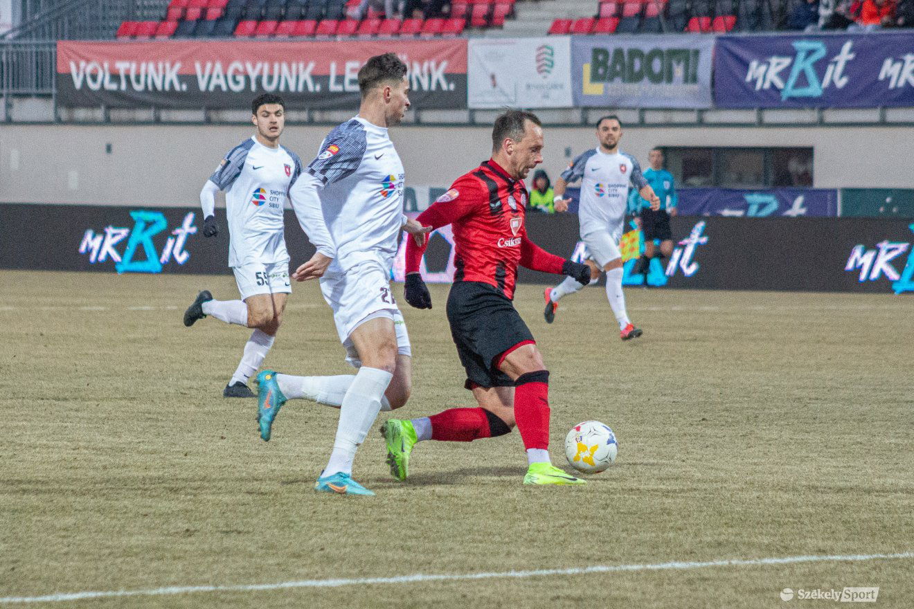 •  Fotó: Borbély Fanni