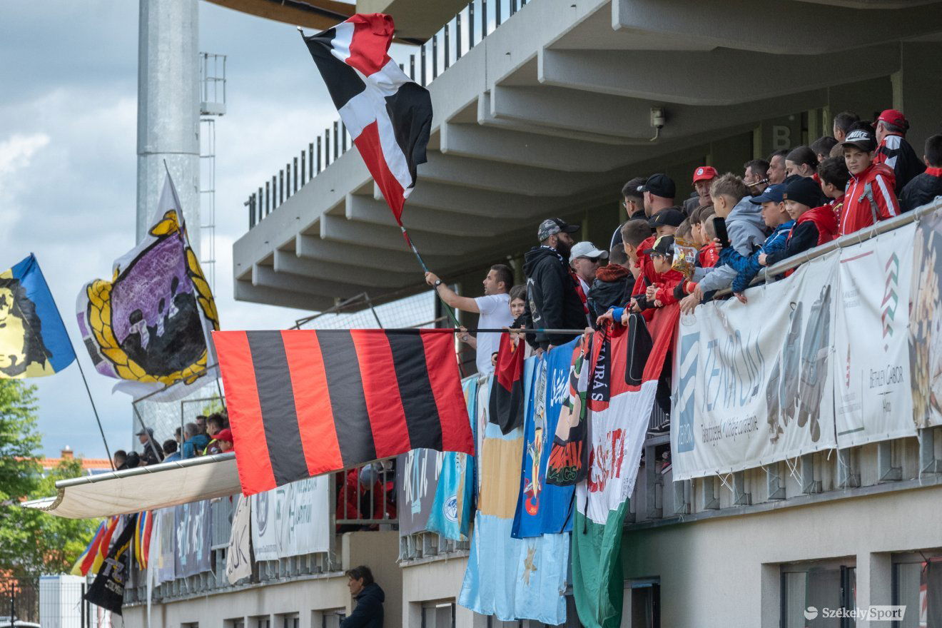 Az FK Csíkszereda hű marad klubfilozófiájához •  Fotó: Borbély Fanni