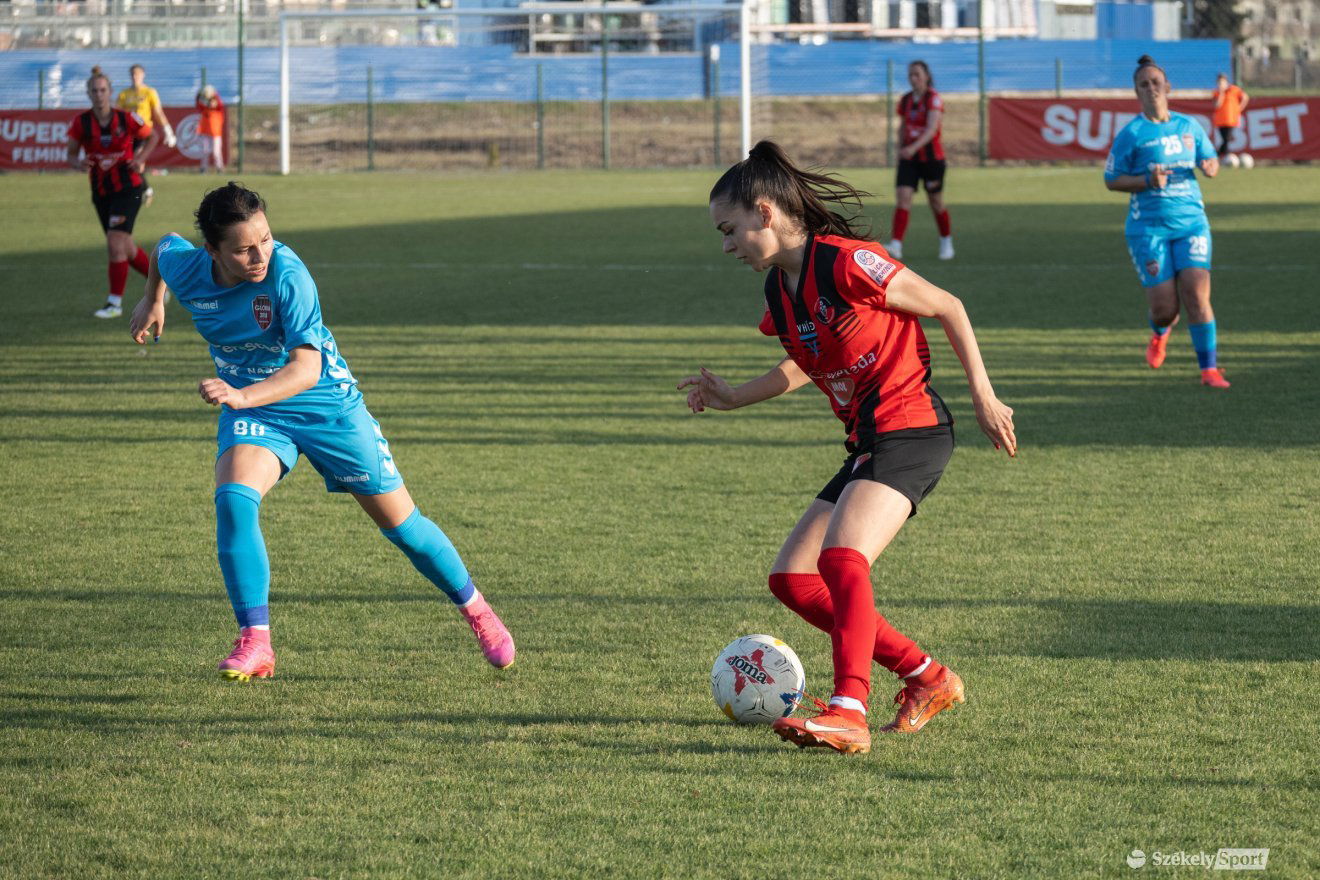 •  Fotó: Borbély Fanni