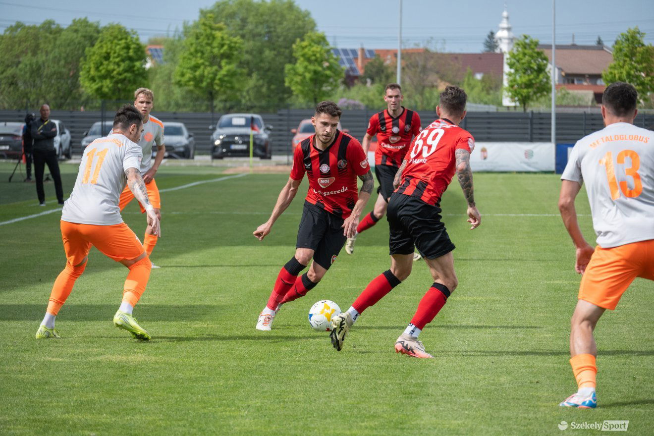 •  Fotó: Borbély Fanni