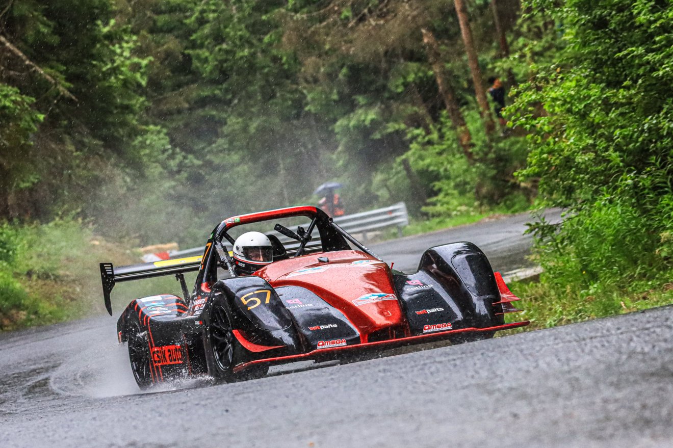 Az időjárás sem tudodd beleszolni az új pályacsúcsba •  Fotó: Rallyphoto Hunters