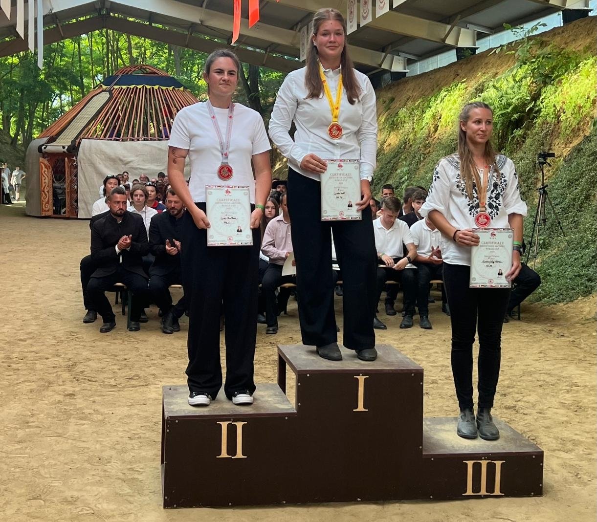 Csiszér Ivett a világbajnoki dobogó legmagasabb fokán &bullet;  Fotó: Lőrincz Rómeo