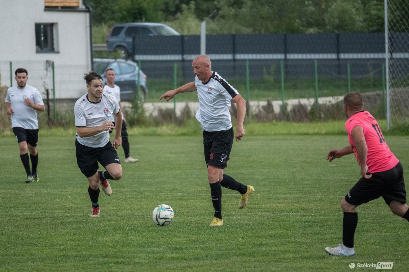 •  Fotó: Borbély Fanni