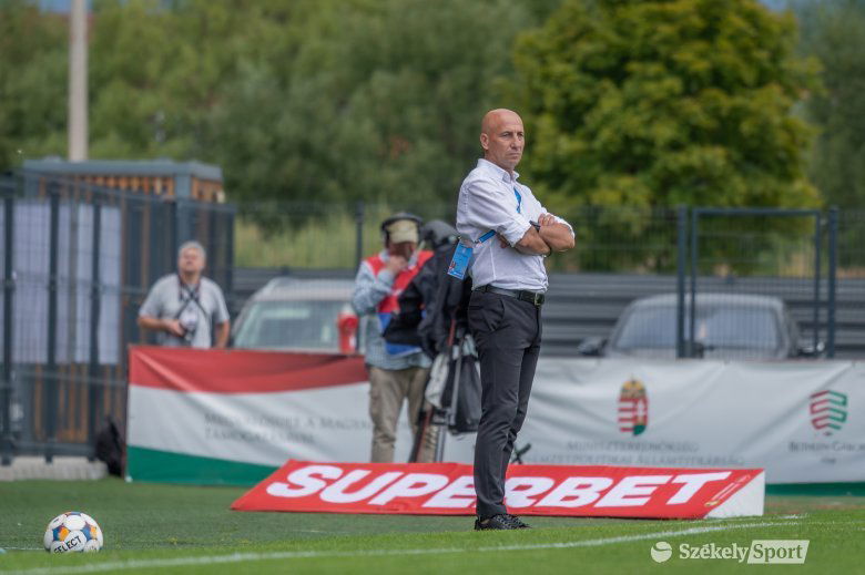 Szokatlan nyugalom a Szuperligában, Ilyés Róbert az edzők toplistáján