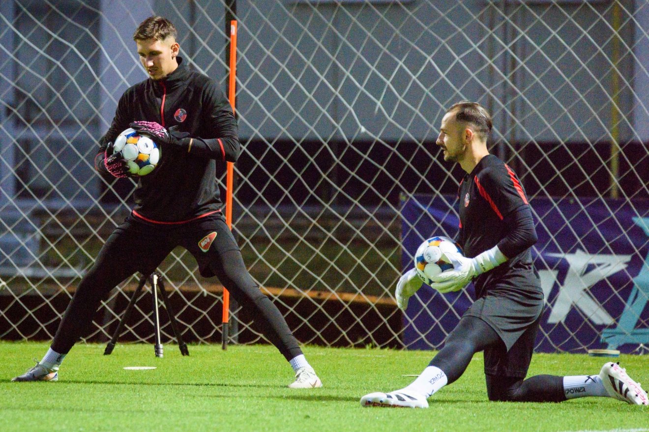 Simon Máté és Pap Eduárd kapusok •  Fotó: Pál Zoltán/ FK Csíkszereda