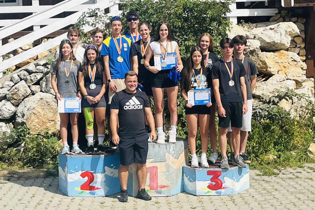 A váltóversenyeken a csíkiak két csapatot indítottak. A második és a harmadik helyet szerezték meg •  Fotó: Csíkszeredai ISK