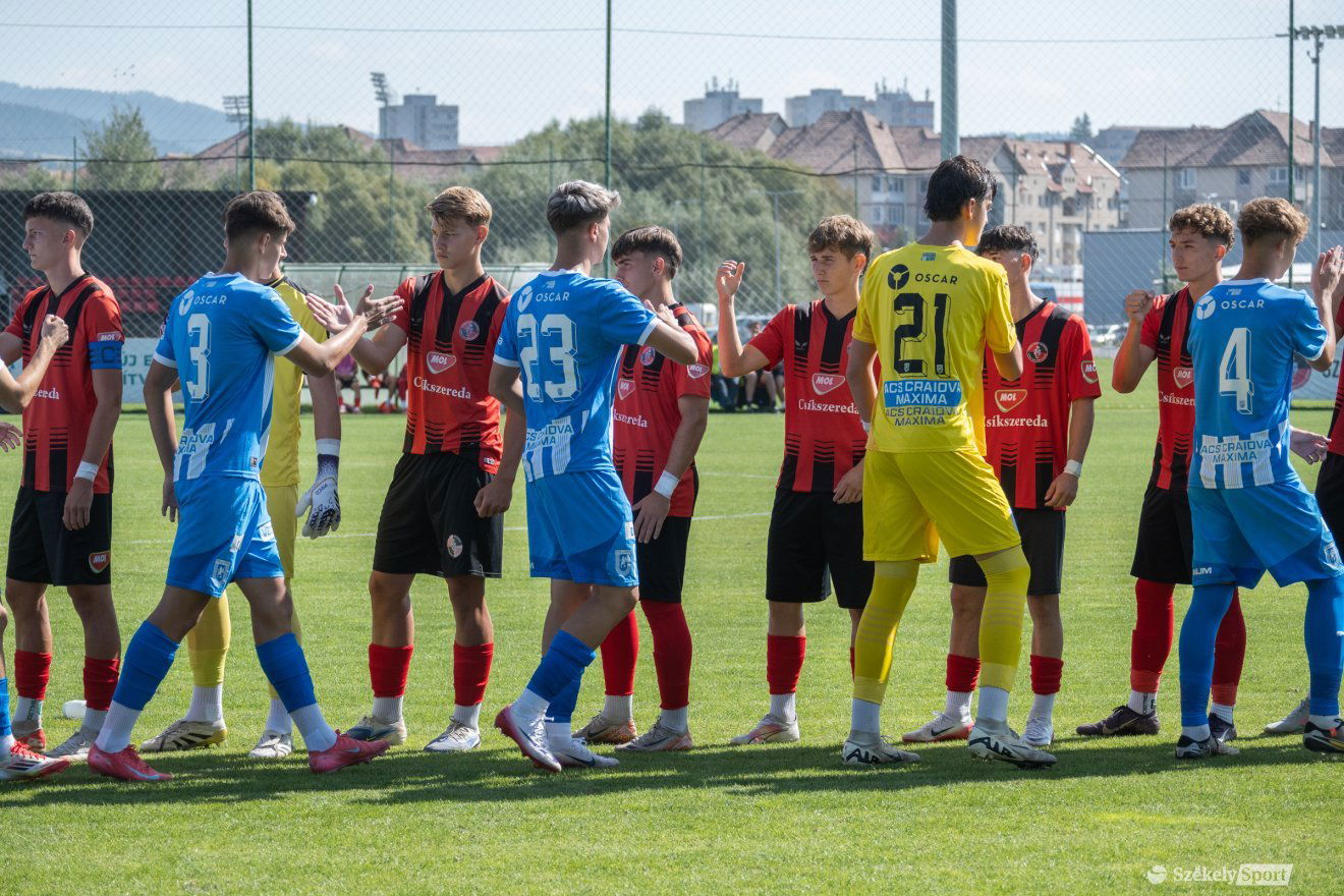 &bullet;  Fotó: Borbély Fanni