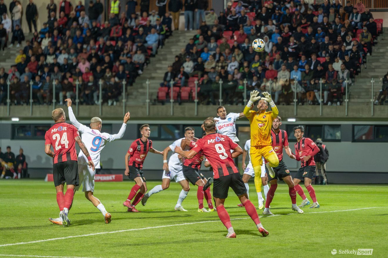 •  Fotó: Pinti Attila