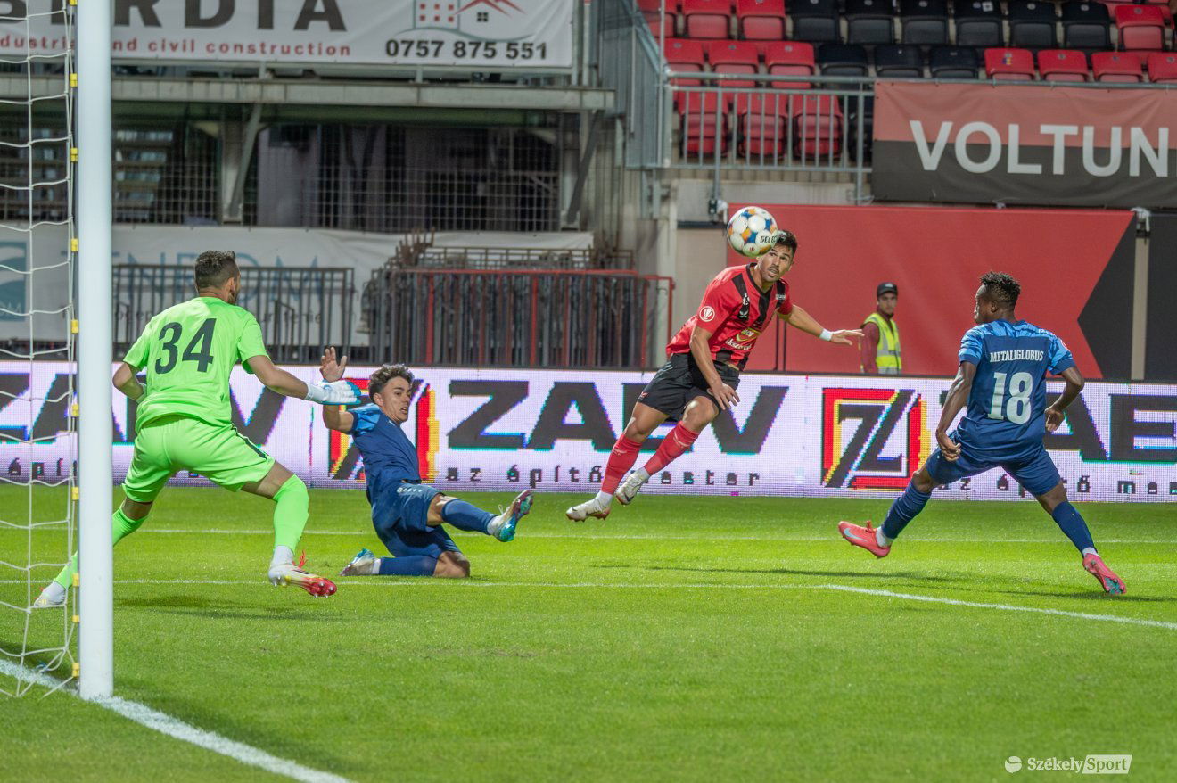 •  Fotó: Pinti Attila