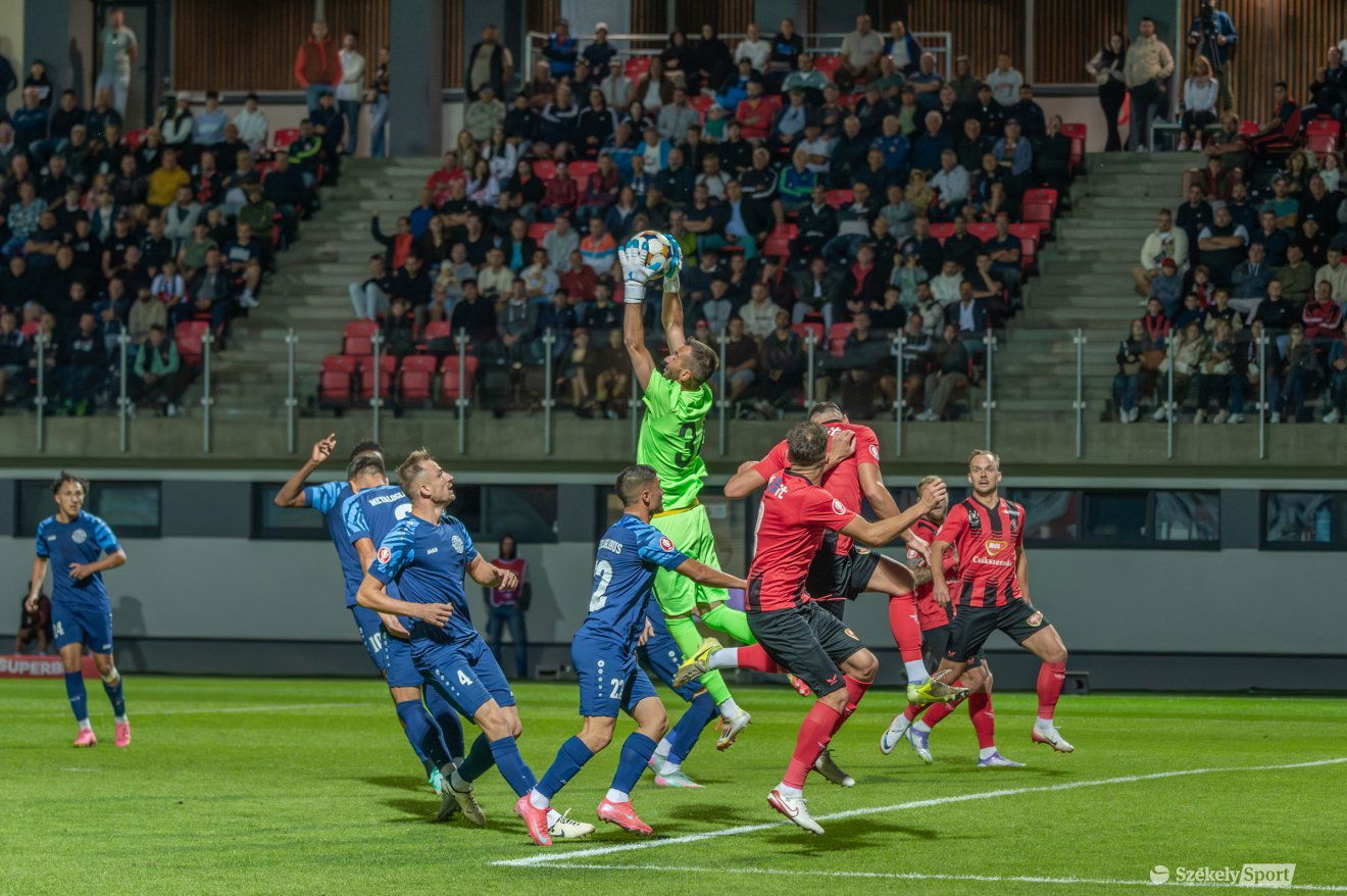 •  Fotó: Pinti Attila