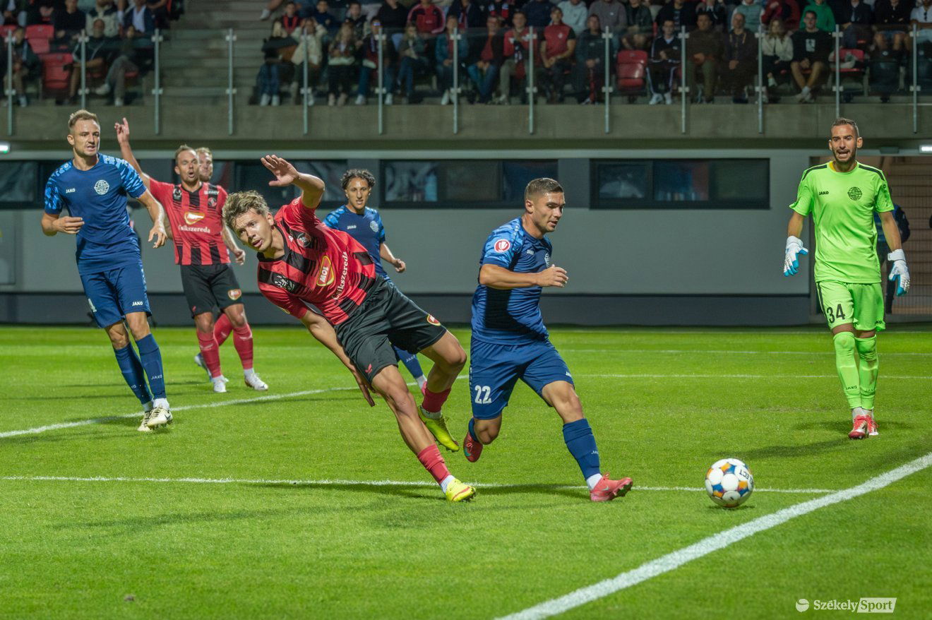 •  Fotó: Pinti Attila