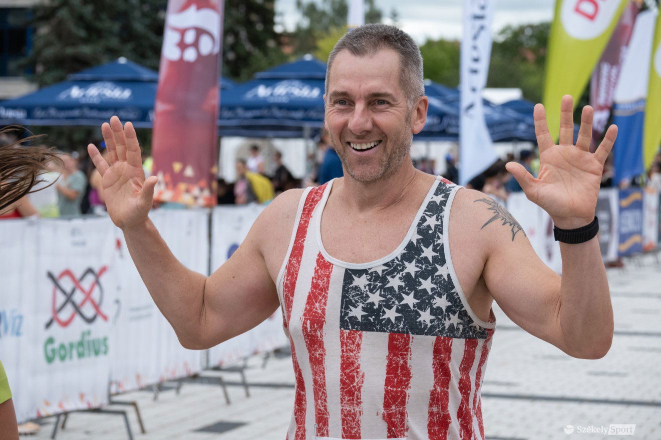 Kollégánk Ferencz Hunor a félmaratonra nevezett • Fotó: Borbély Fanni