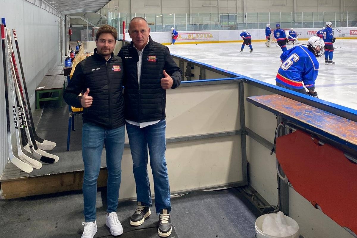 •  Fotó: Román Jégkorong-szövetség (FRHG)