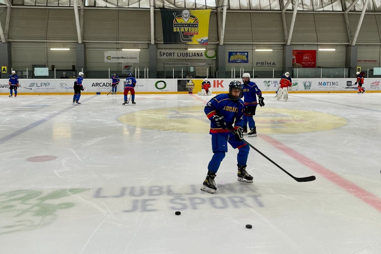 •  Fotó: Román Jégkorong-szövetség (FRHG)